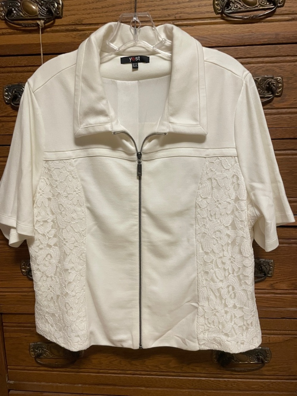 Yest White Lace Zip-Front Short Sleeve Jacket